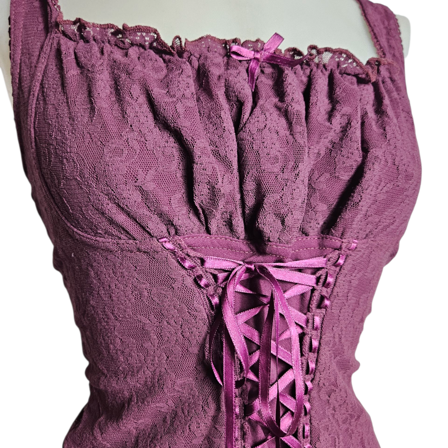 Haut esprit corset dentelle et laçage