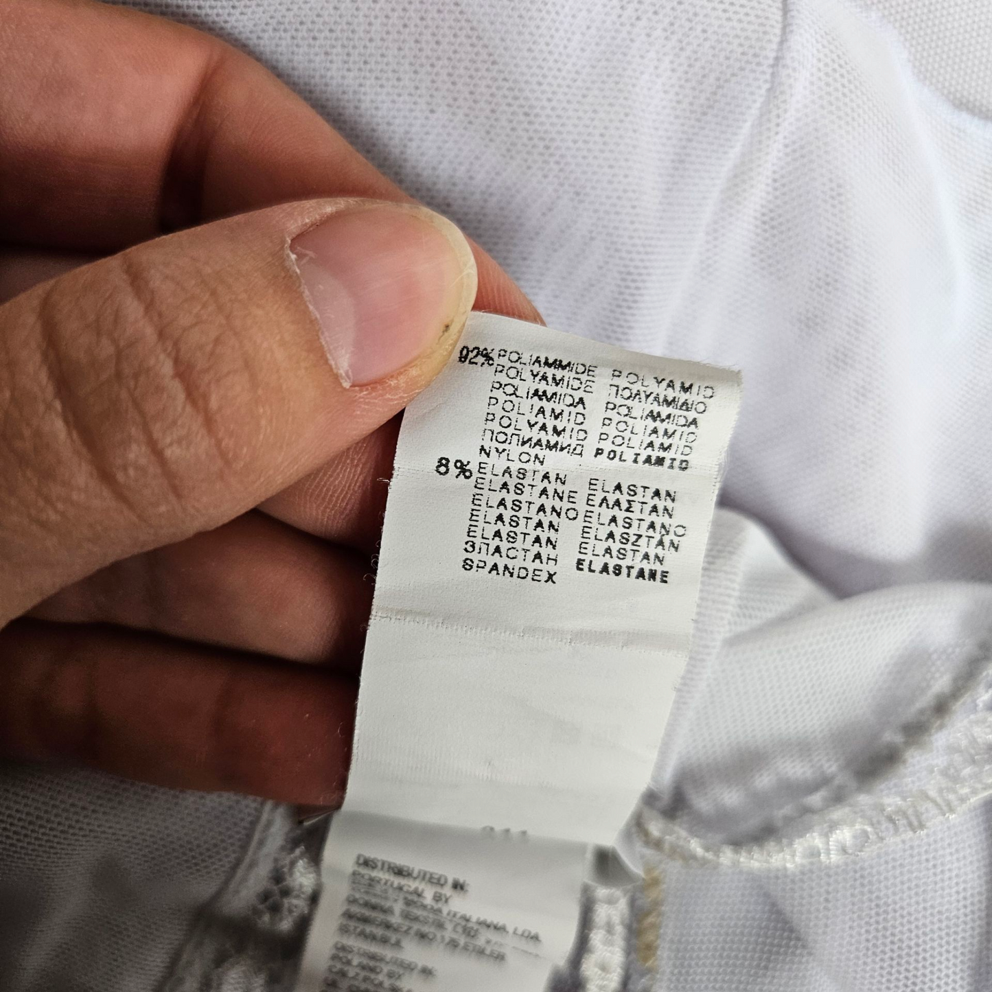 Robe nuisette en voile brodé de fleurs