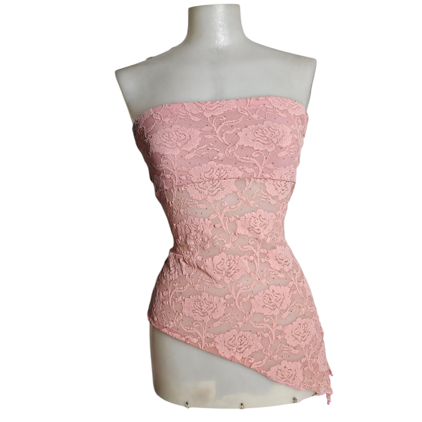 Haut strapless rose asymétrique en dentelle