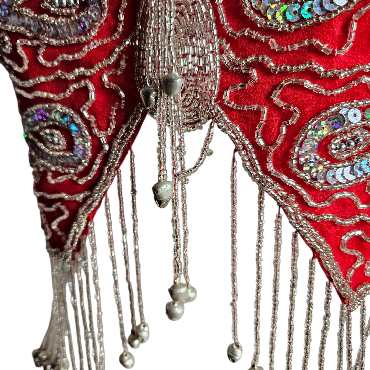 Haut papillon rouge brodé de perles et sequins