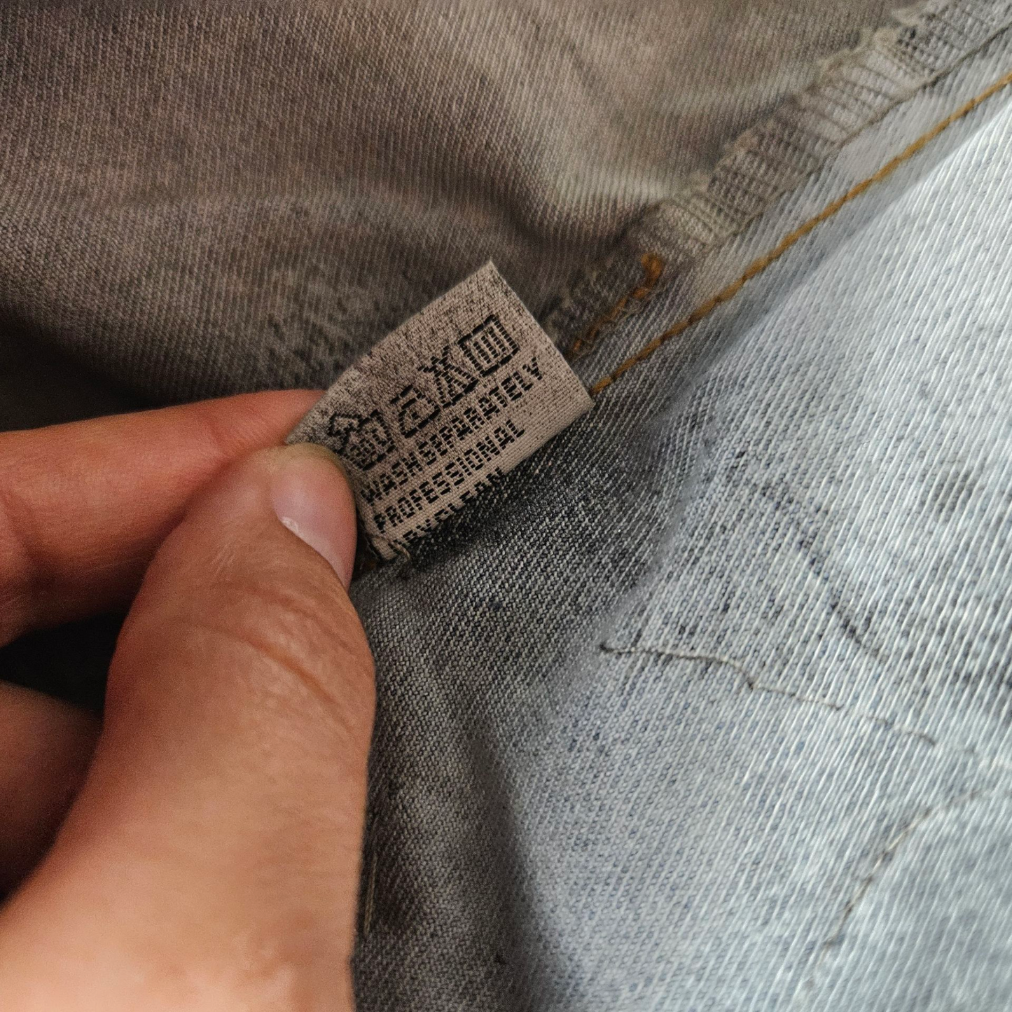 Haut en denim brodé