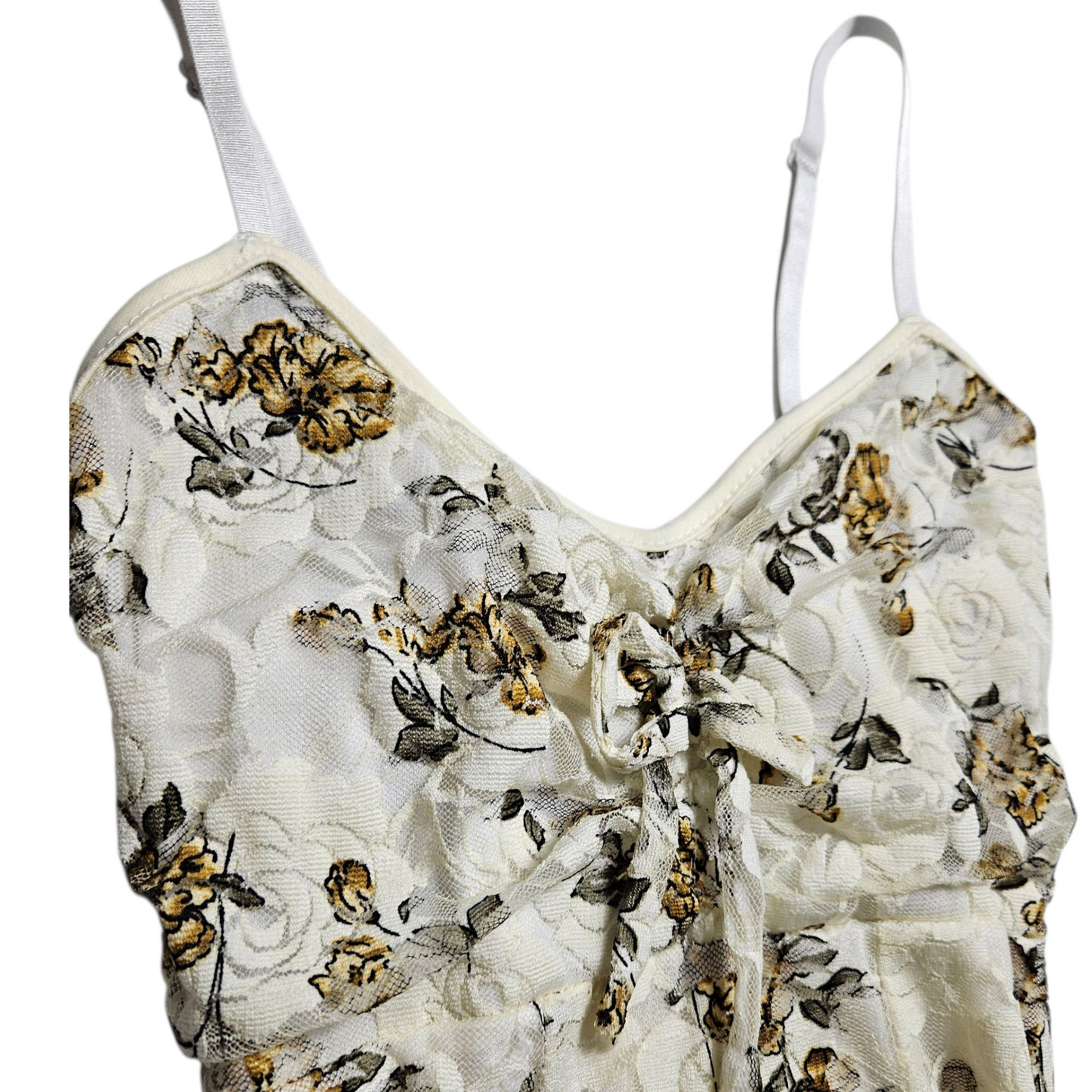 Tunique en voile et dentelle fleurie