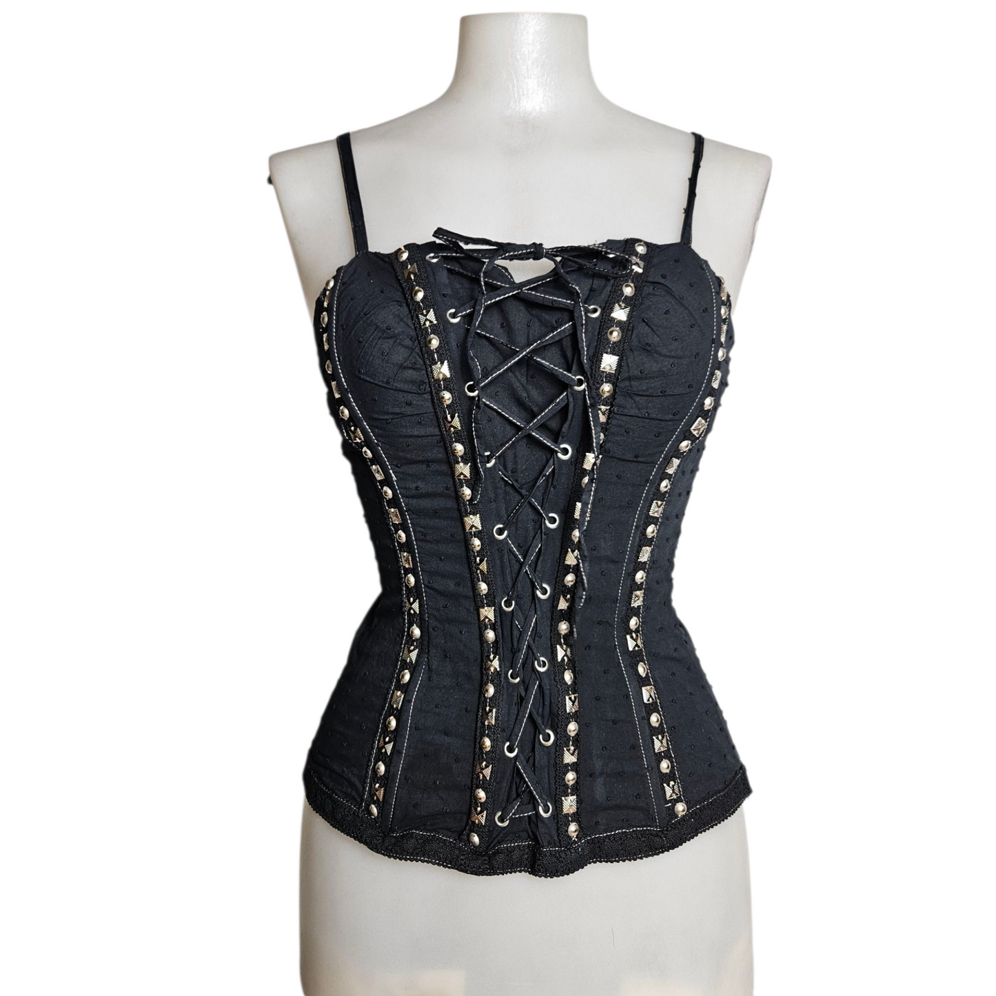 Haut esprit corset details clous plats