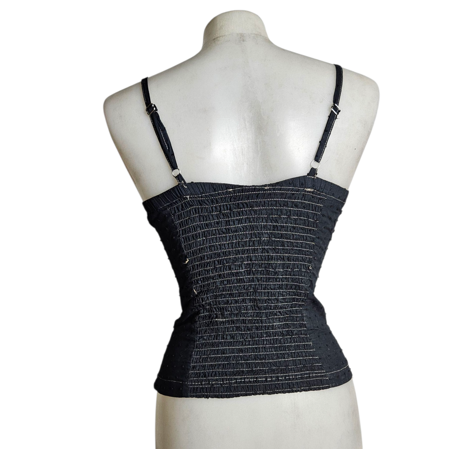 Haut esprit corset details clous plats