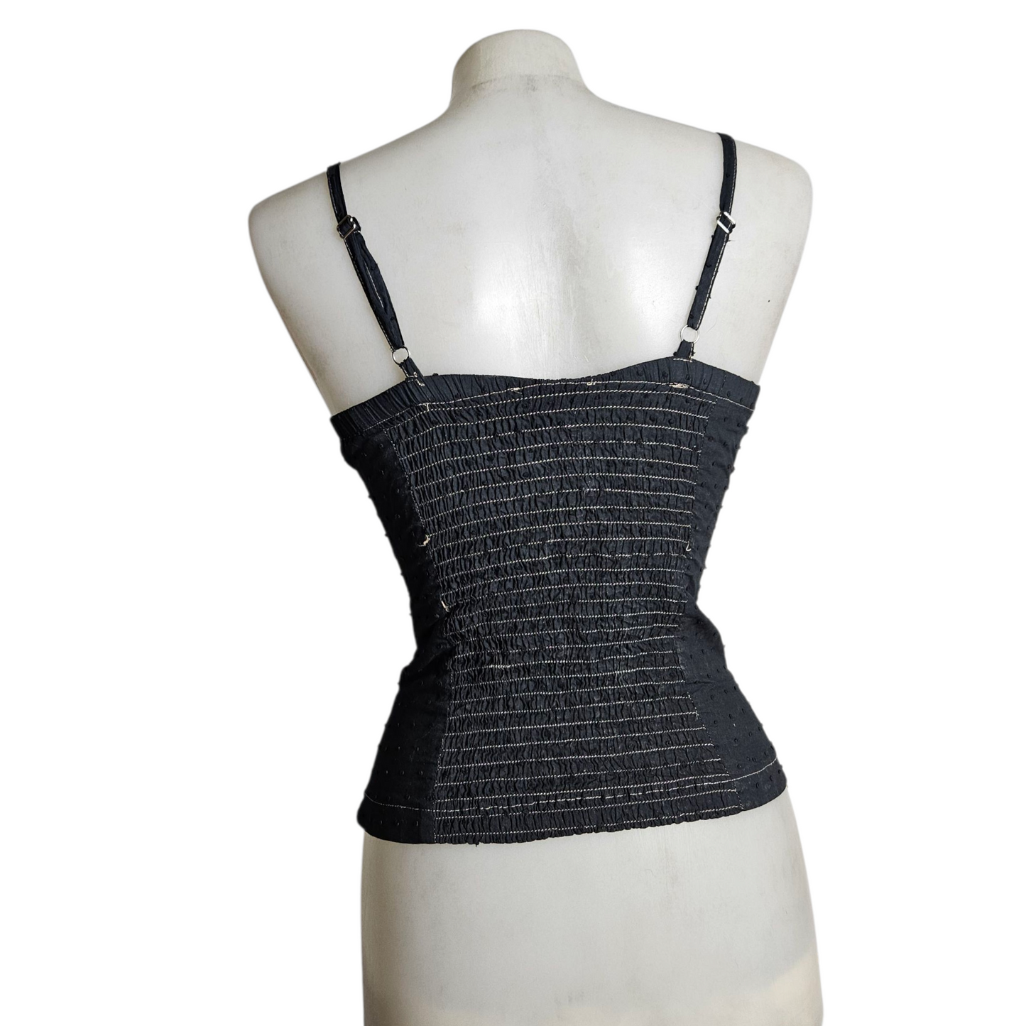 Haut esprit corset details clous plats