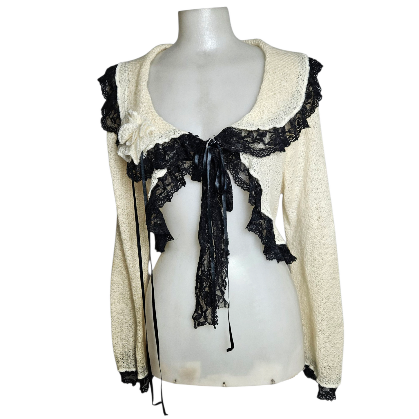 Boléro en crochet détails fleur