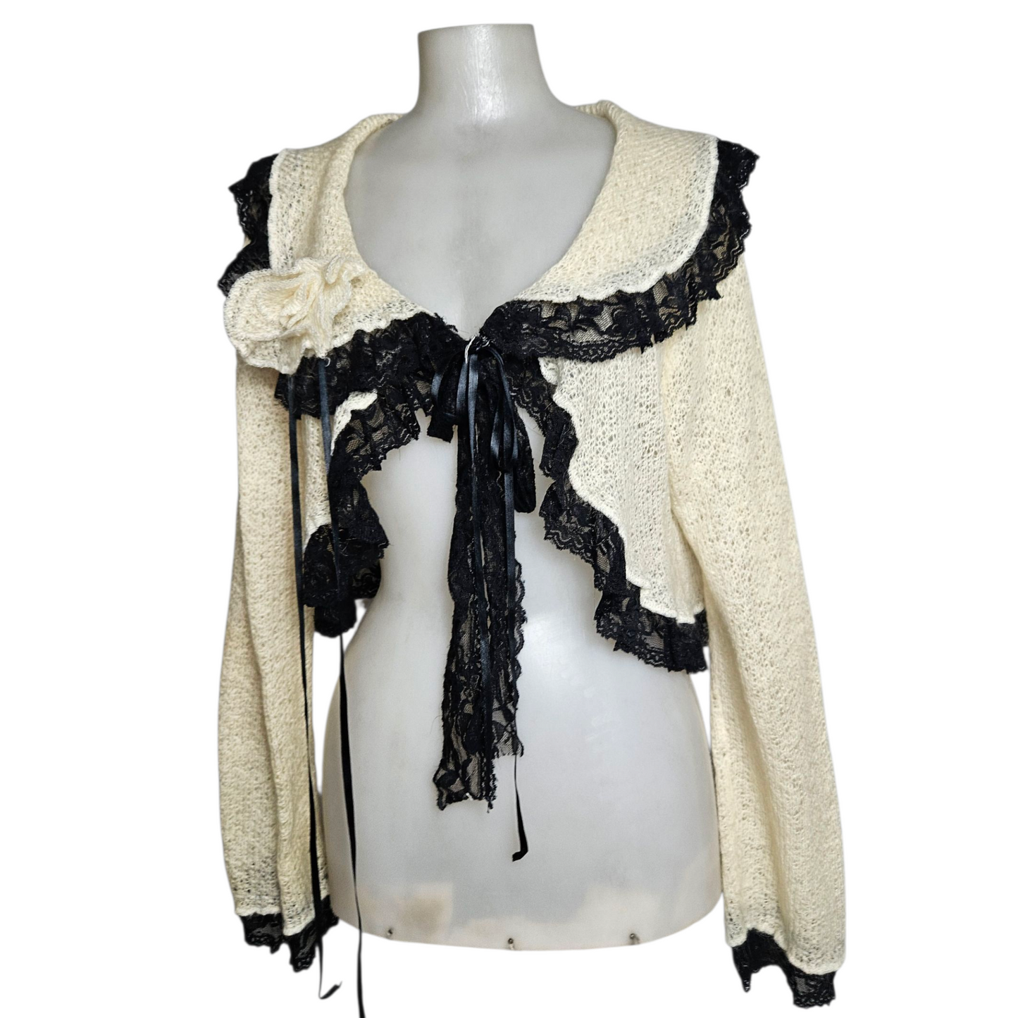 Boléro en crochet détails fleur