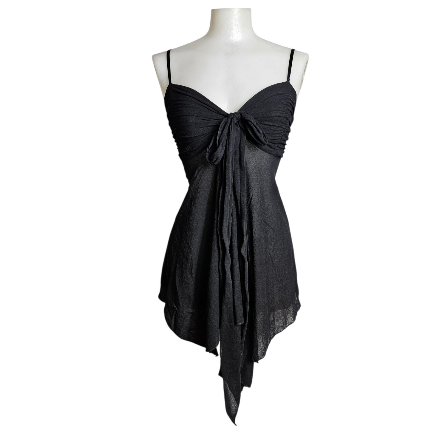 Haut asymétrique en voile noir avec noeud