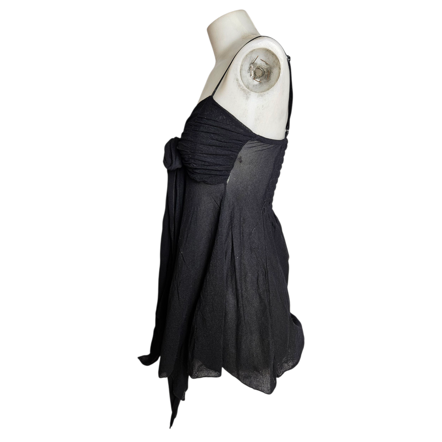 Haut asymétrique en voile noir avec noeud