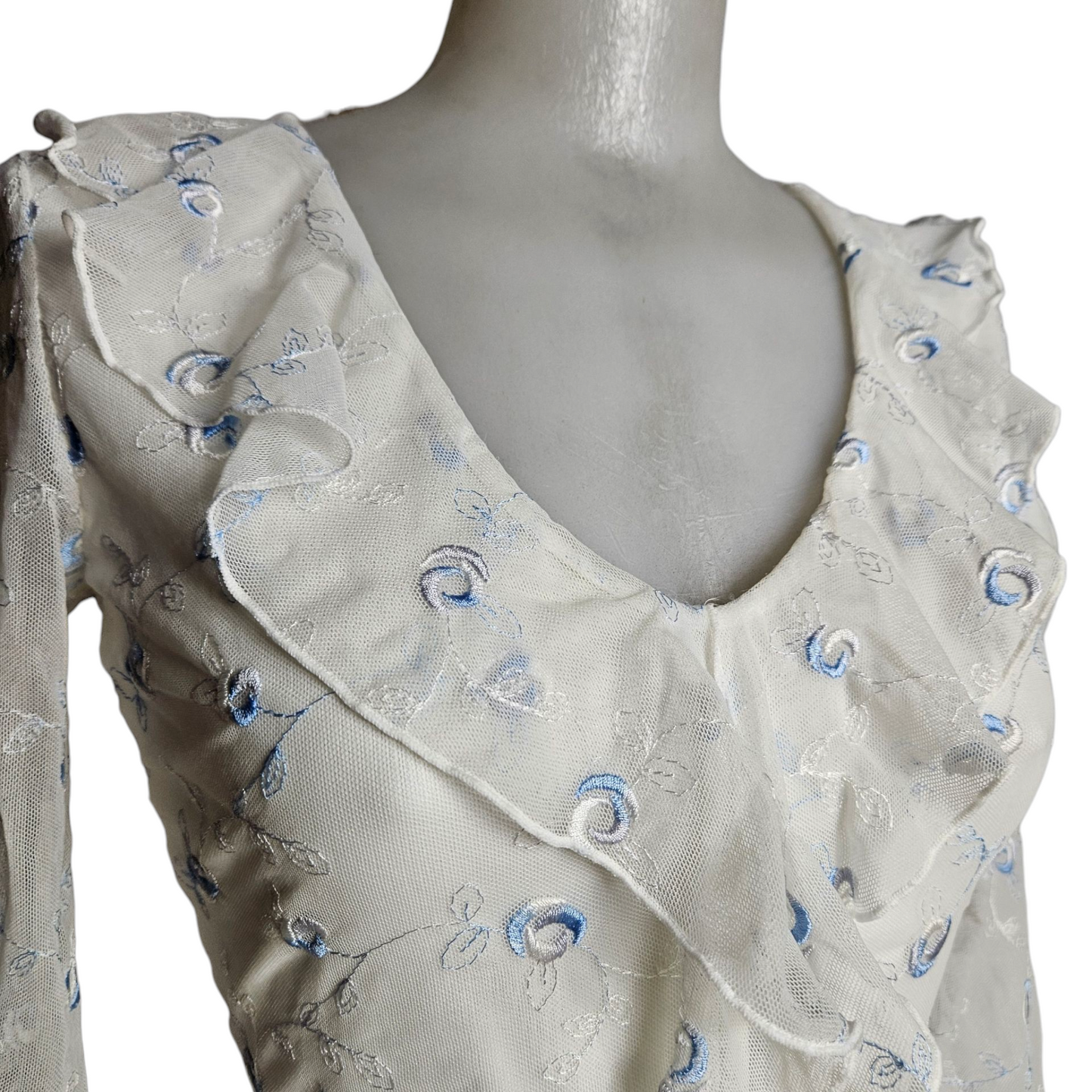 Haut en voile et dentelle
