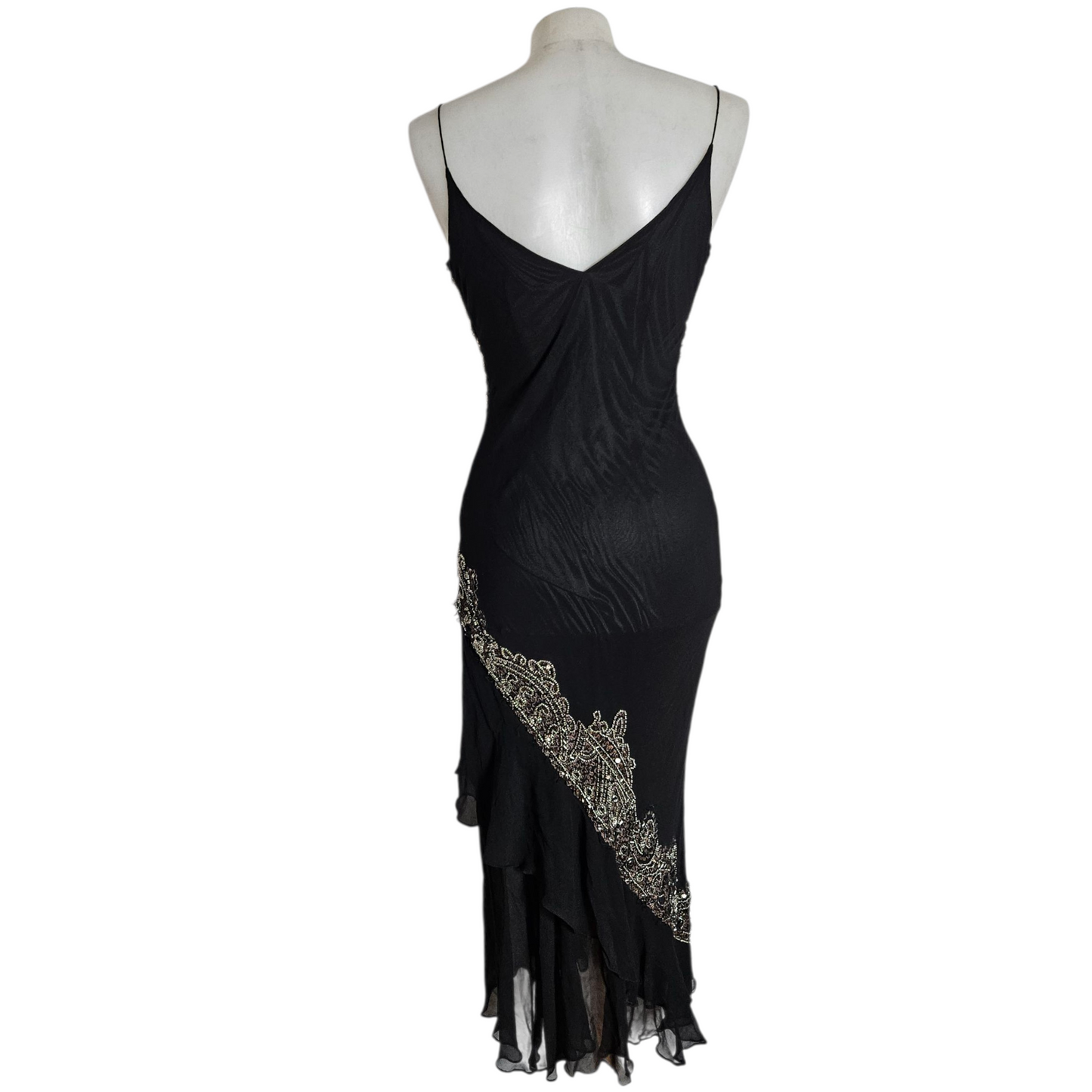 Robe en voile brodé de perles