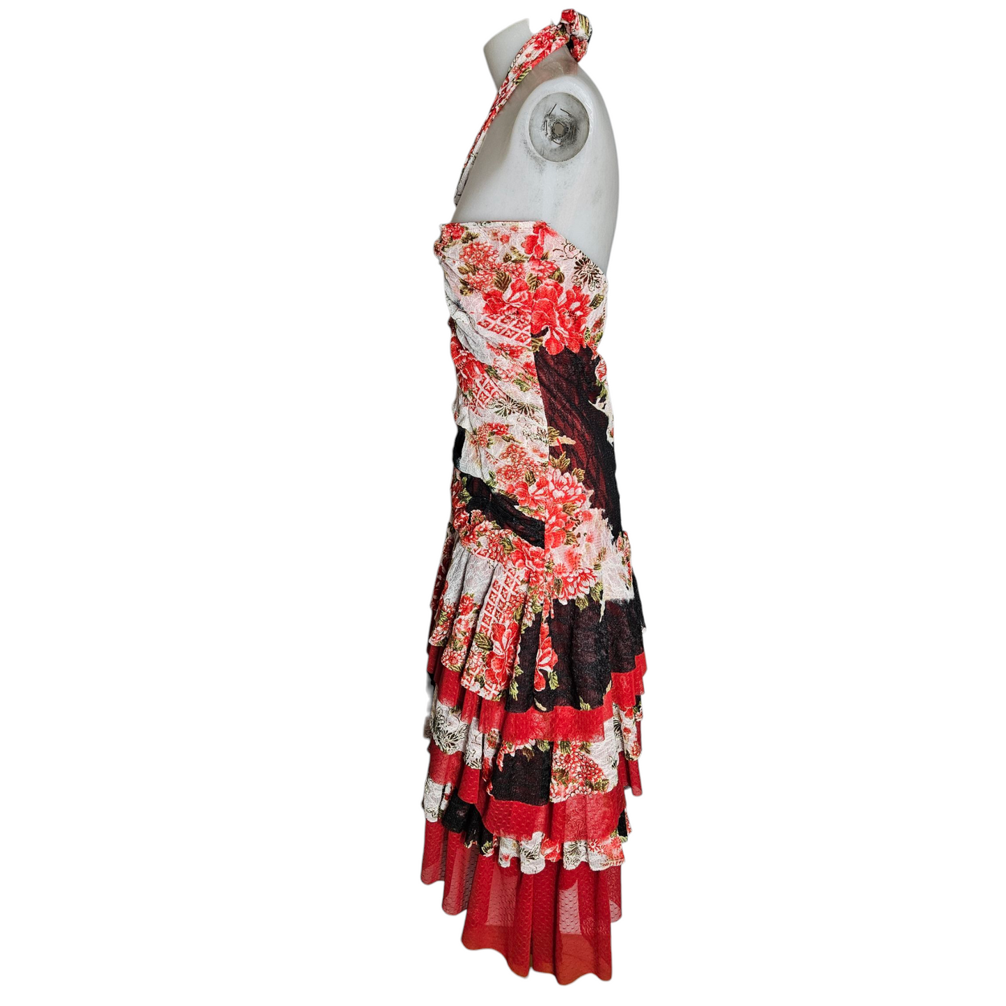 Robe strapless à volants en dentelle