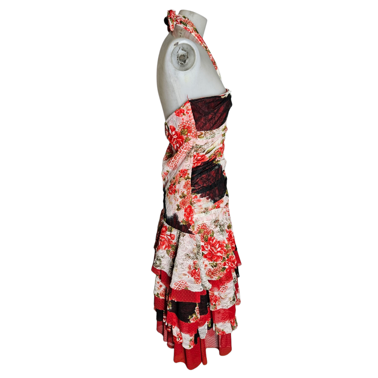 Robe strapless à volants en dentelle