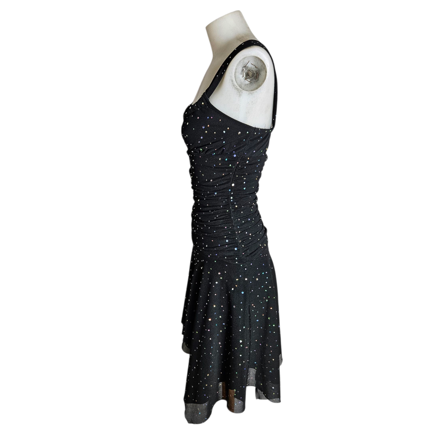Robe asymétrique en voile détails strass