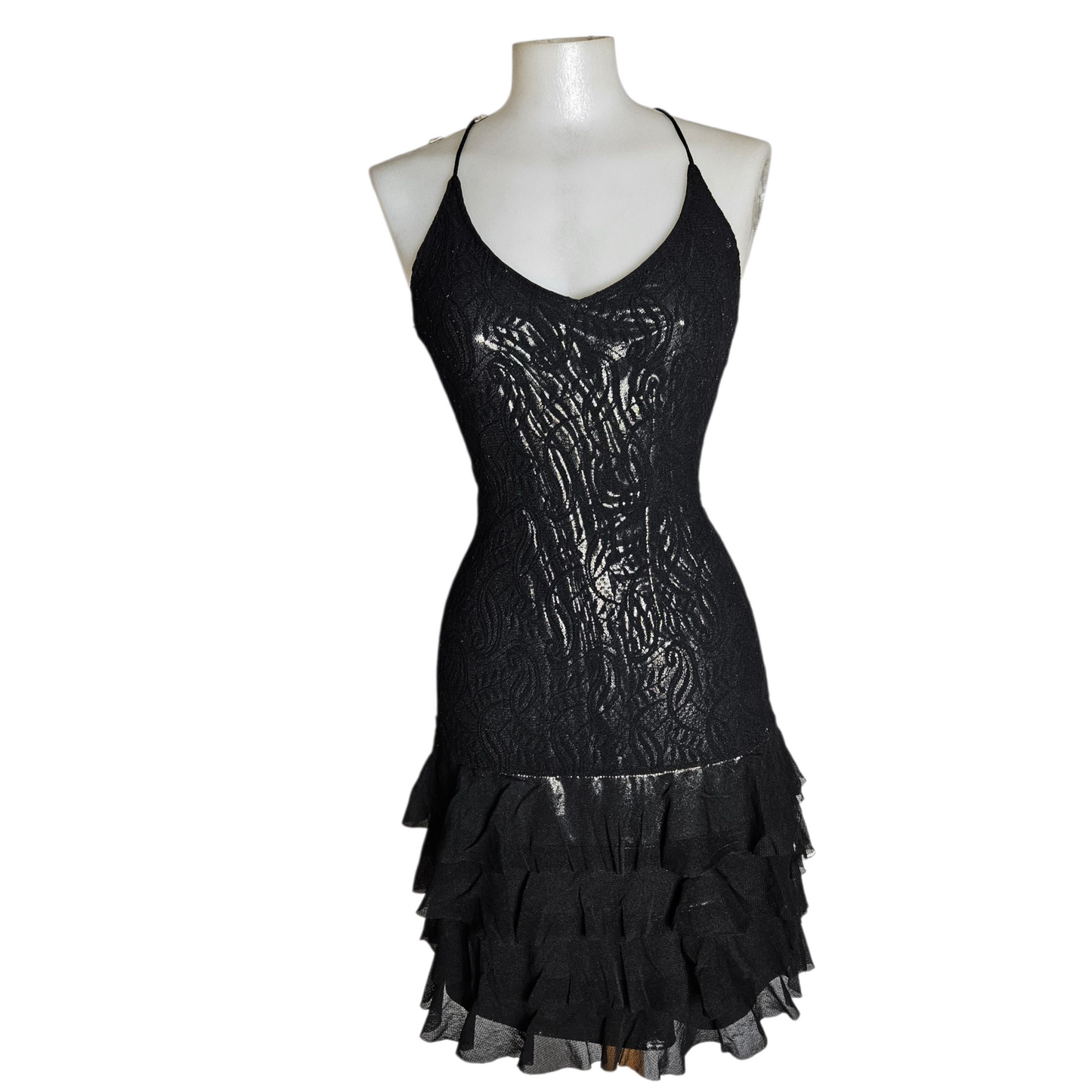 Robe en dentelle doublure argentée