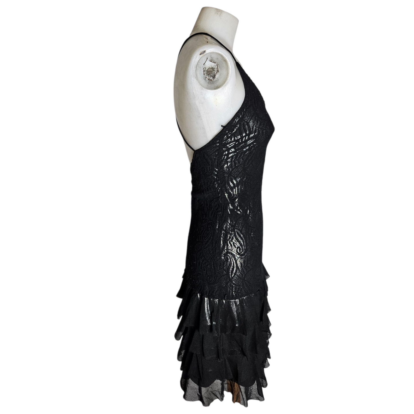 Robe en dentelle doublure argentée