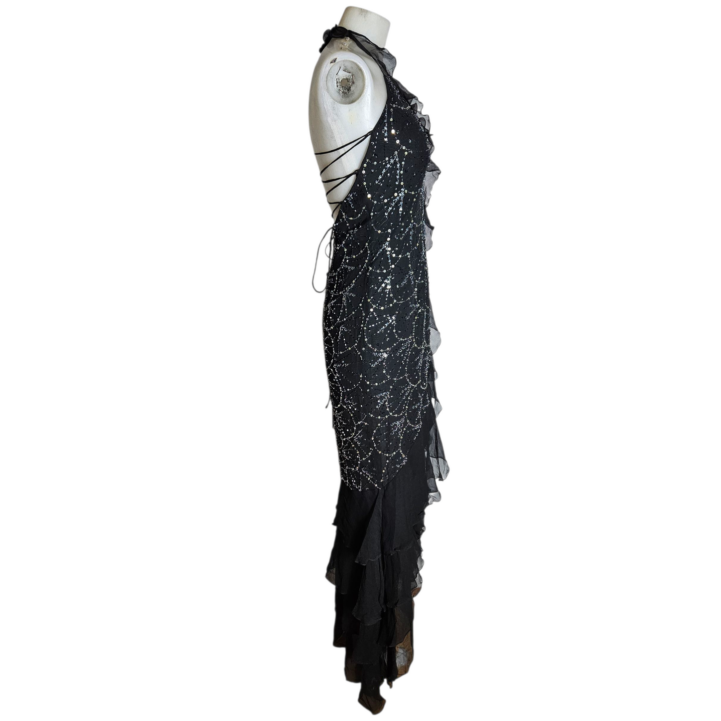 Robe de soirée sos nu brodé de perles, en soie