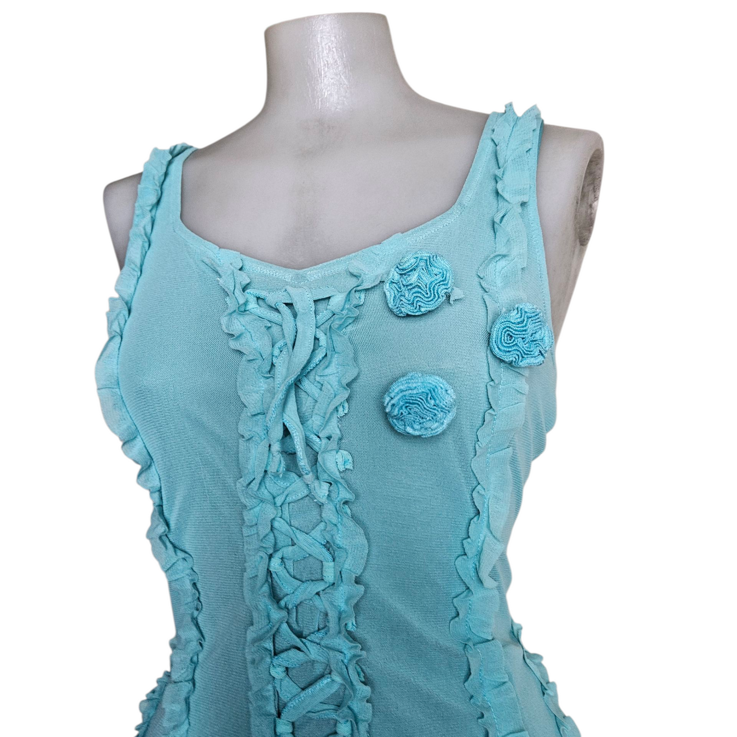 Haut en voile bleu détail laçage et fleurs