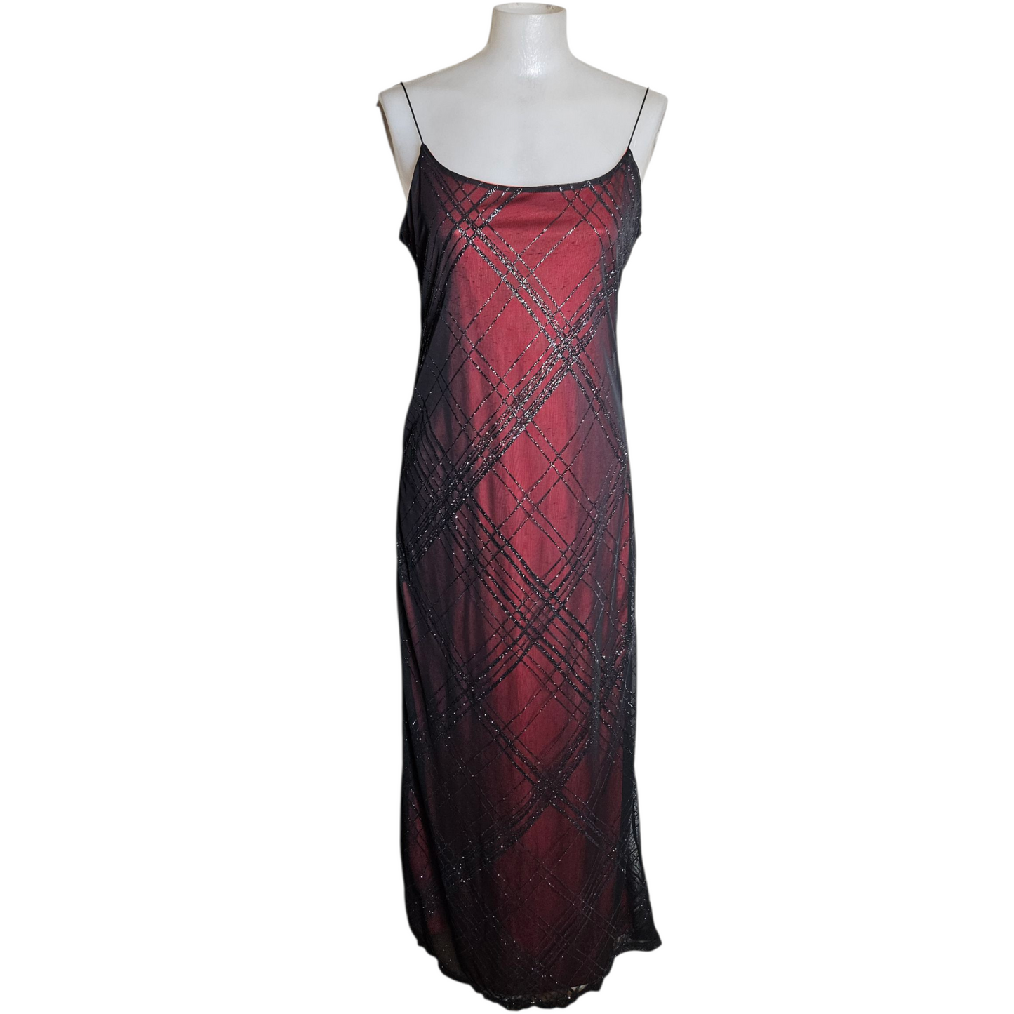 Robe en voile noir doublure rouge