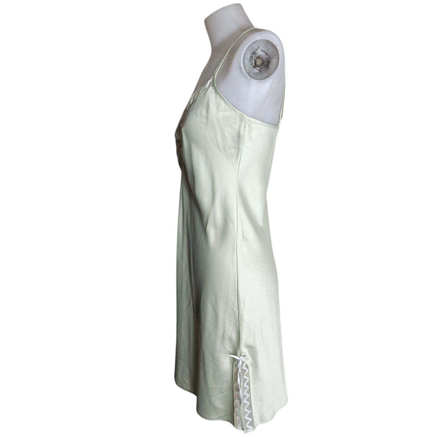 Robe satinée sauge