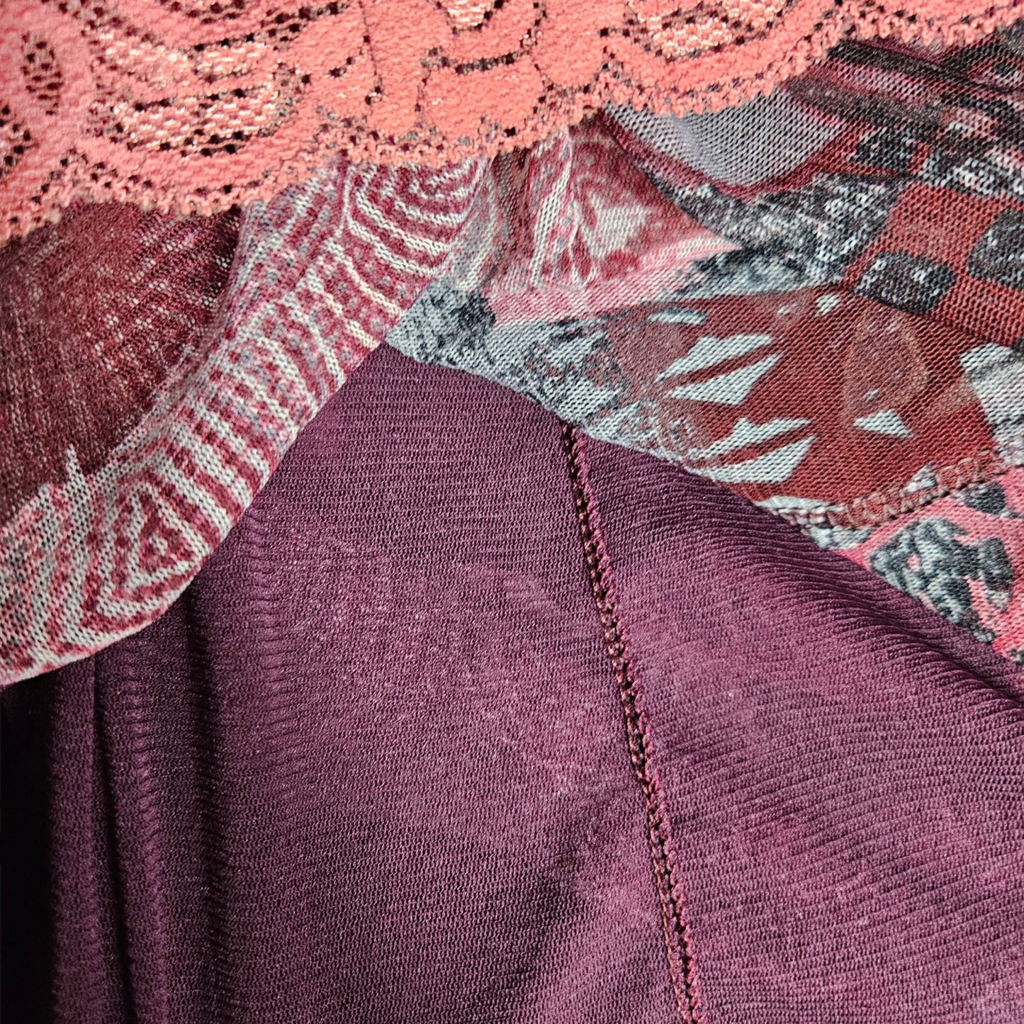 Haut asymétrique en voile