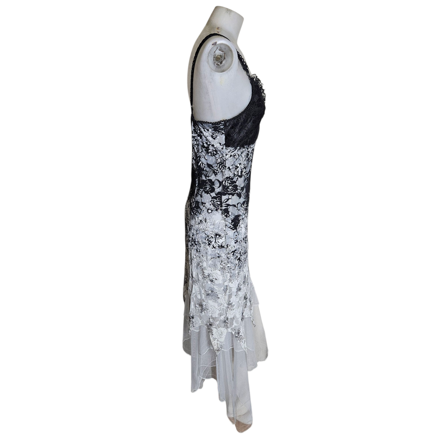 Robe asymétrique en dentelle dégradé noir et blanc