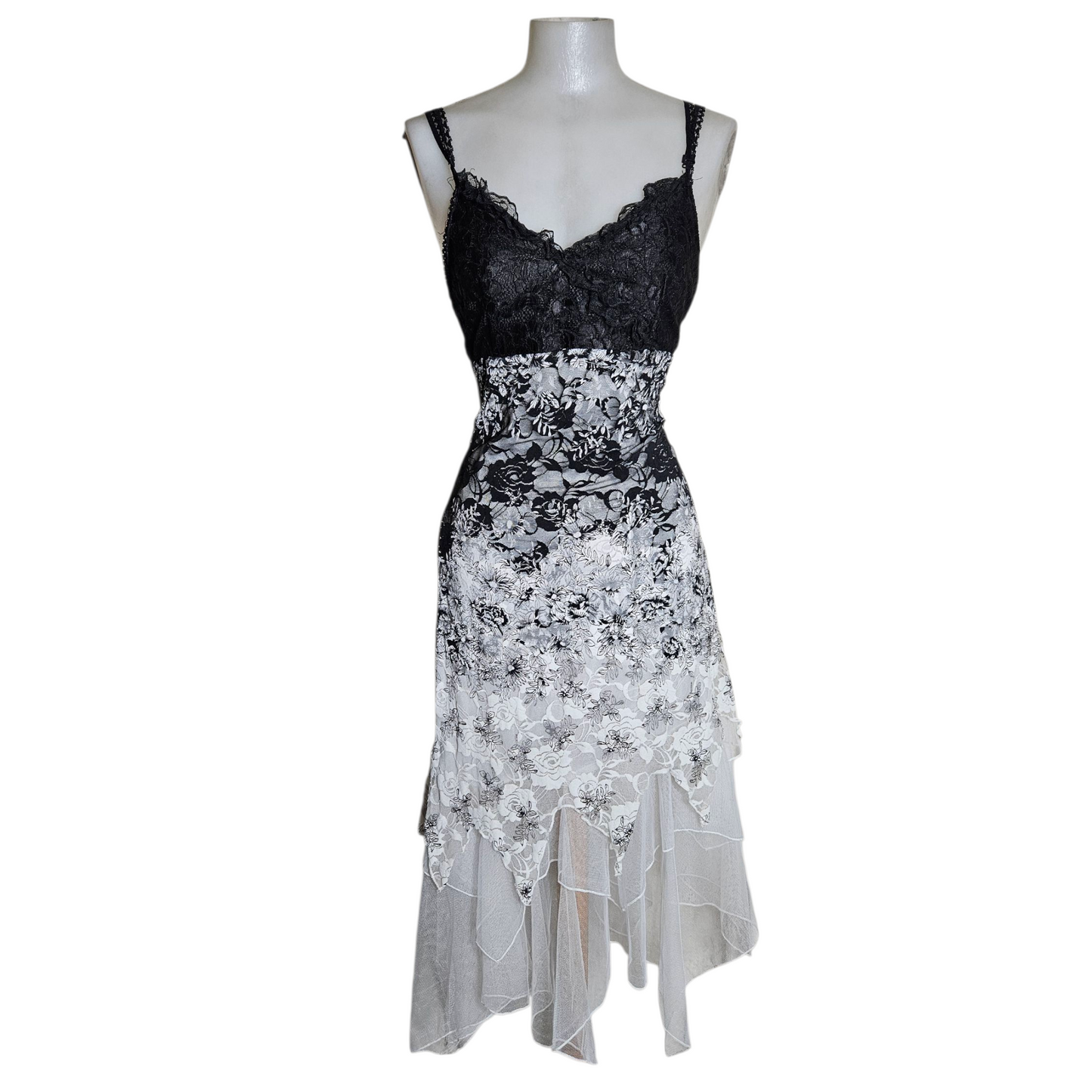 Robe asymétrique en dentelle dégradé noir et blanc