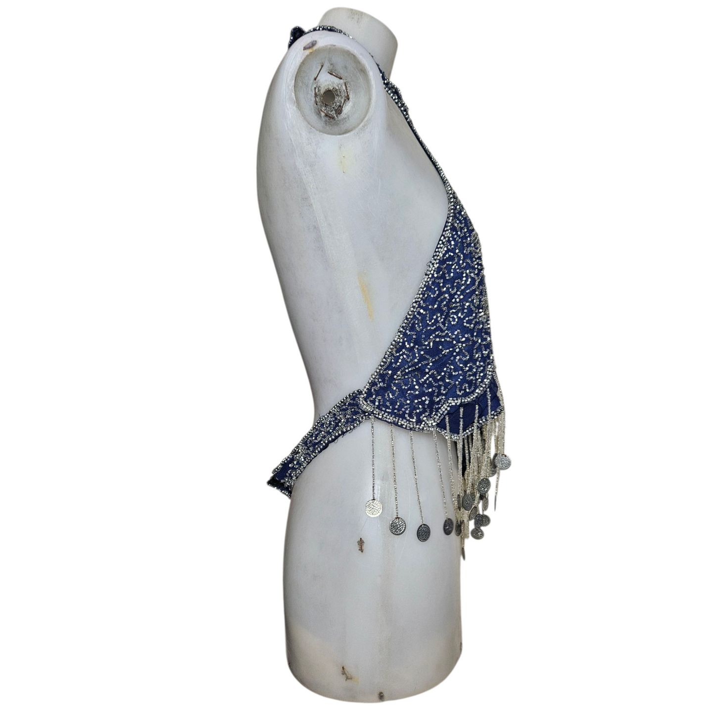 Dos nu bleu brodé de perles et sequins argentés