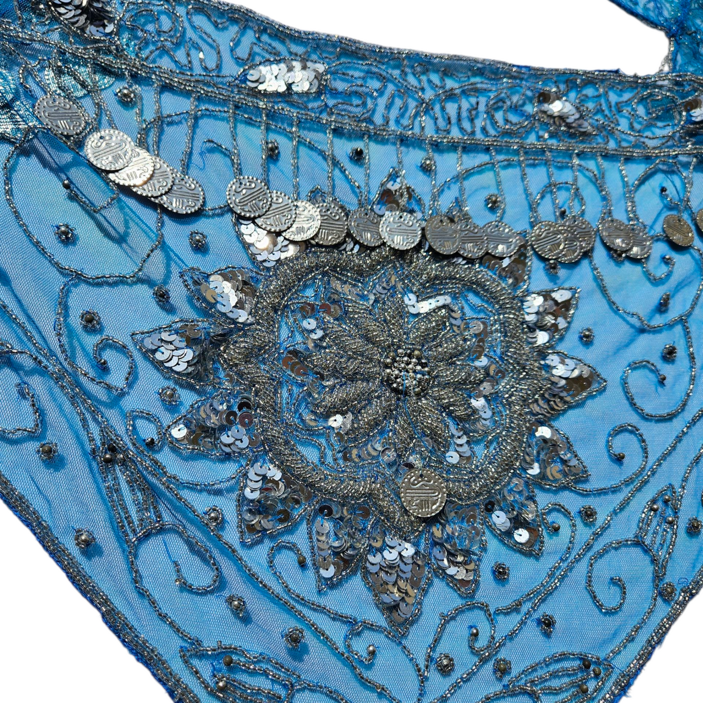 Belt in veil embroidered with blue and silver sequins