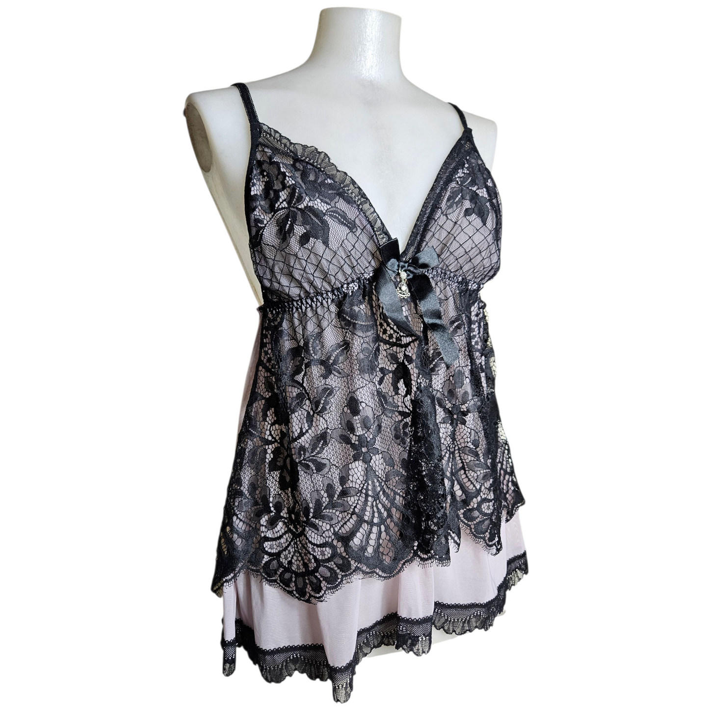 Ensemble de lingerie lila et noir