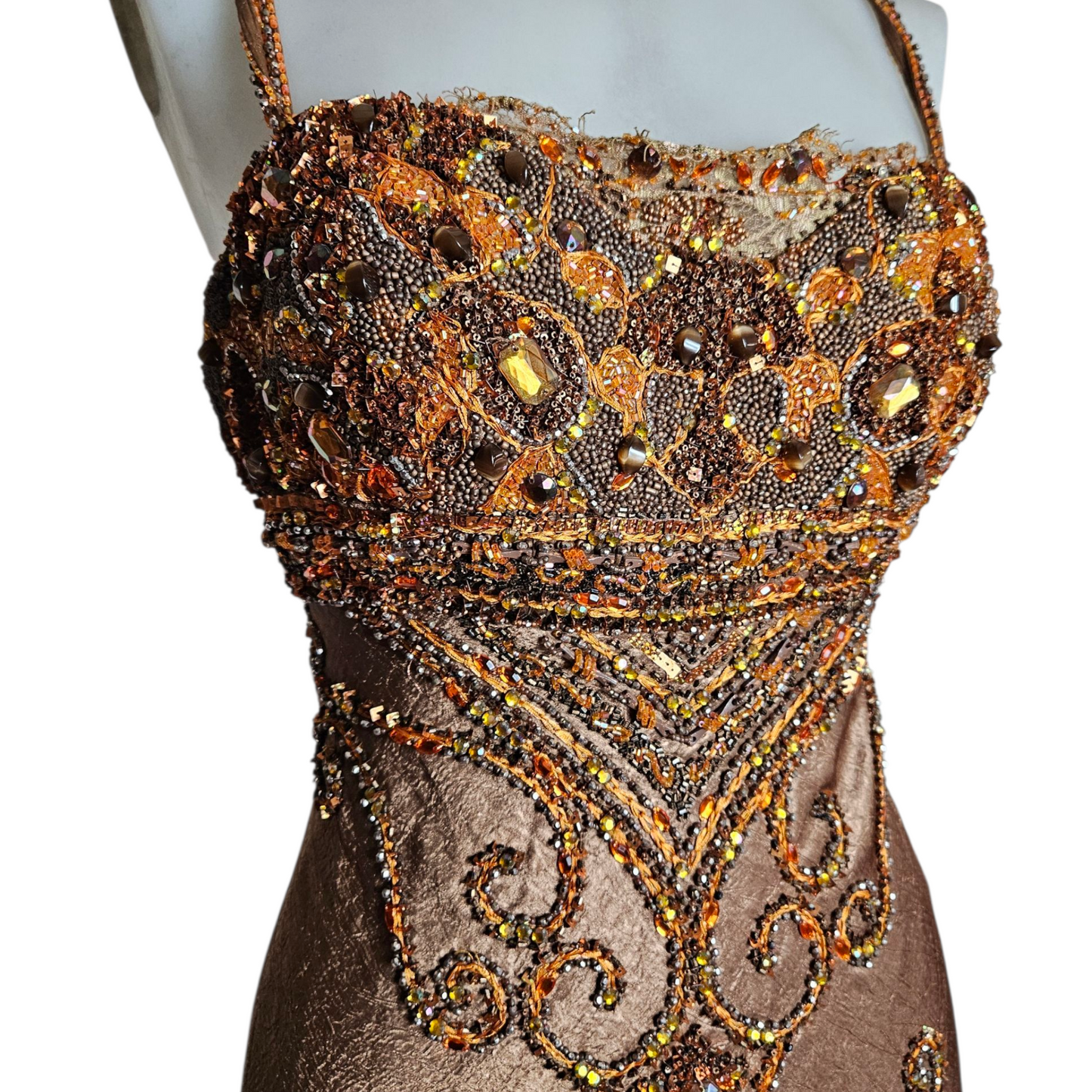 Robe de soirée brodée de perles