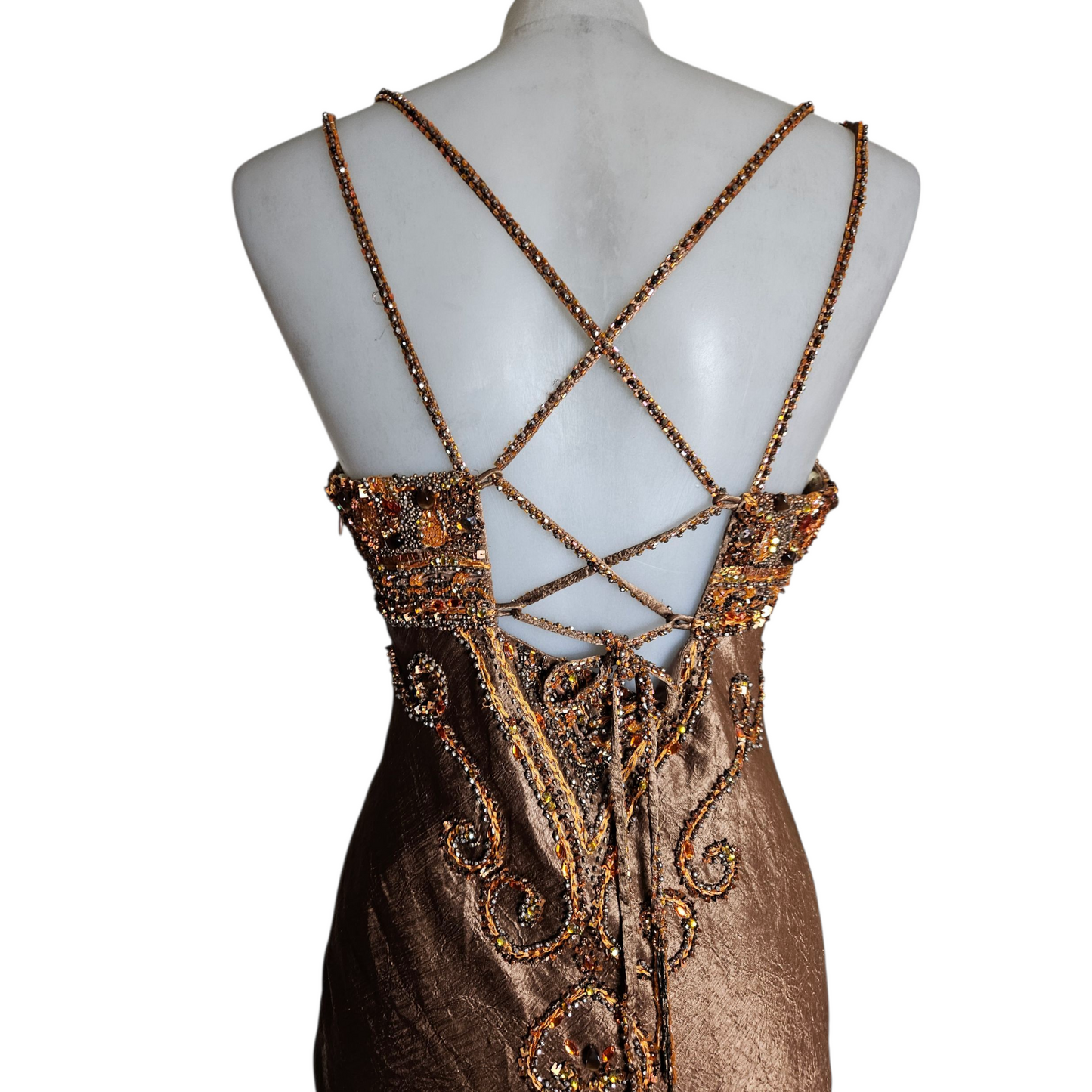 Robe de soirée brodée de perles