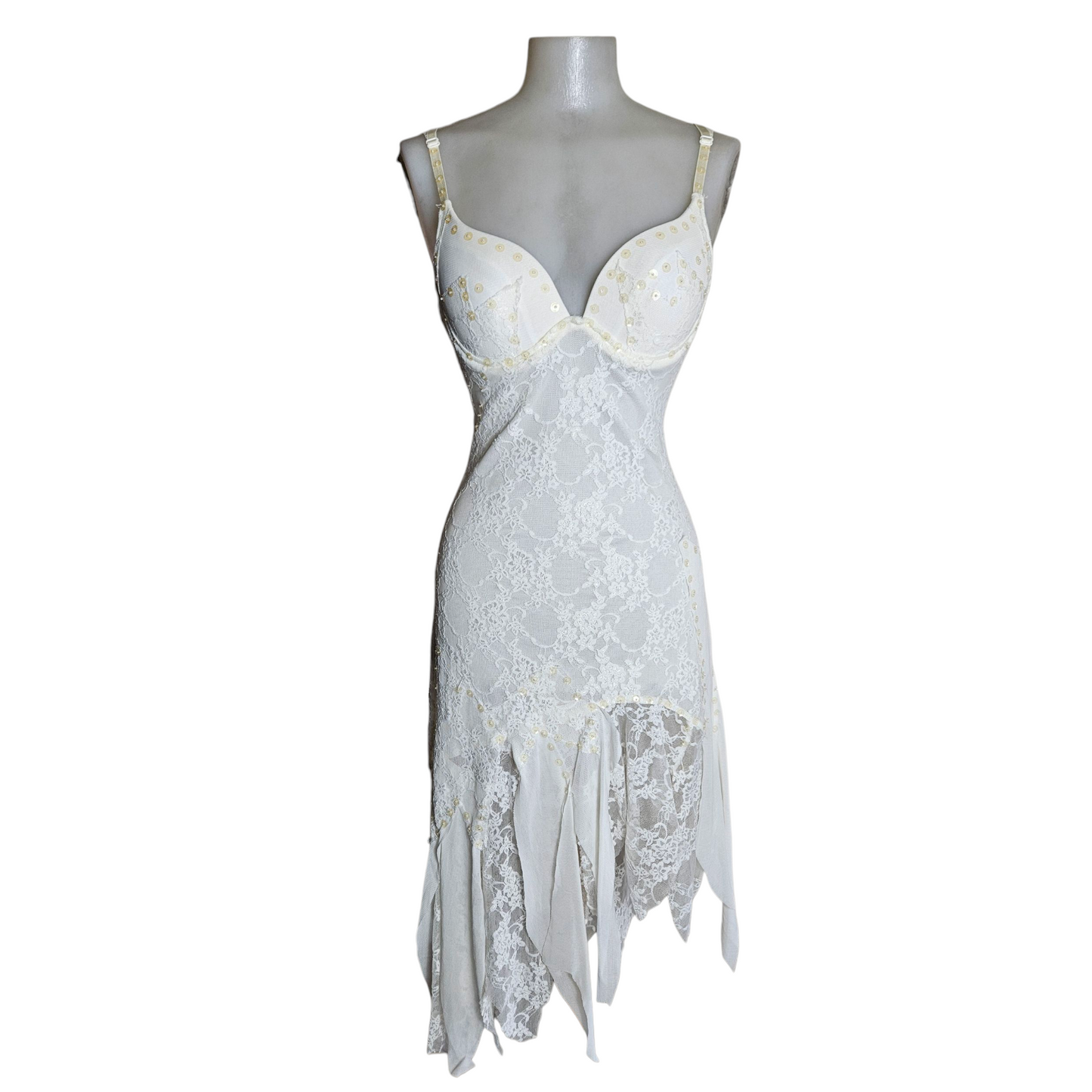 Robe asymétrique dentelle blanche