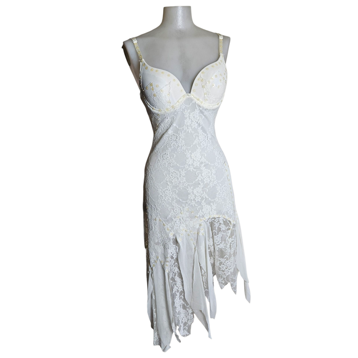 Robe asymétrique dentelle blanche