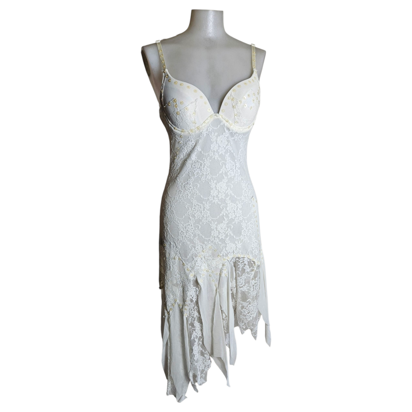 Robe asymétrique dentelle blanche