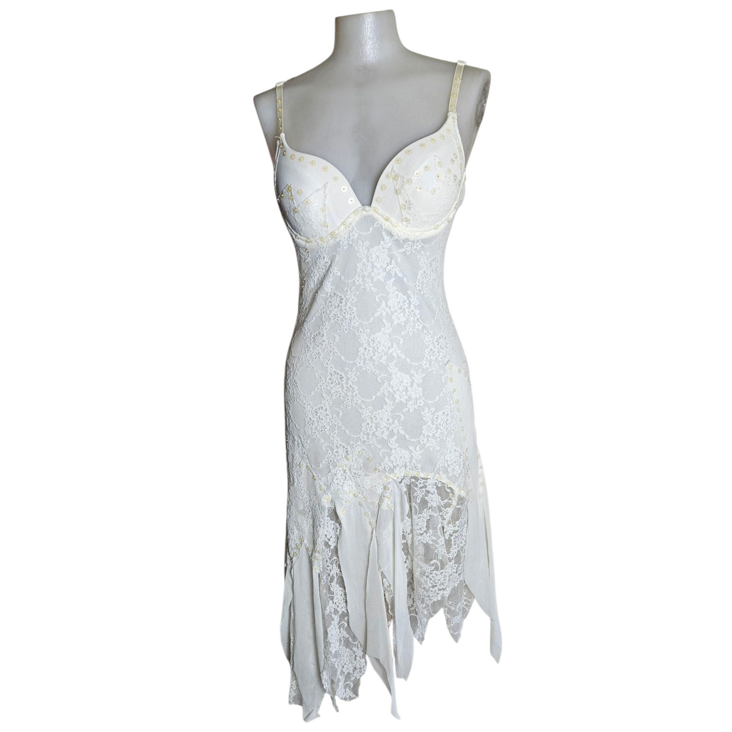 Robe asymétrique dentelle blanche