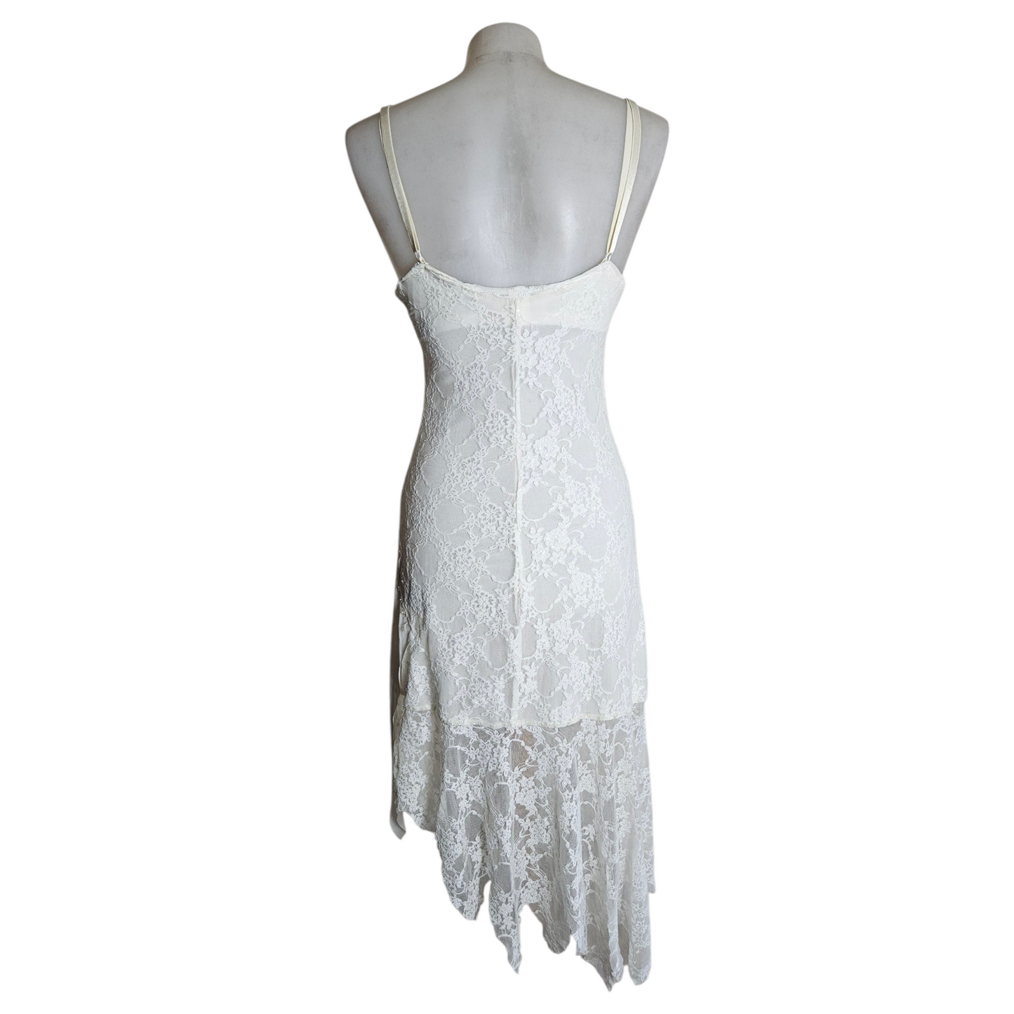 Robe asymétrique dentelle blanche