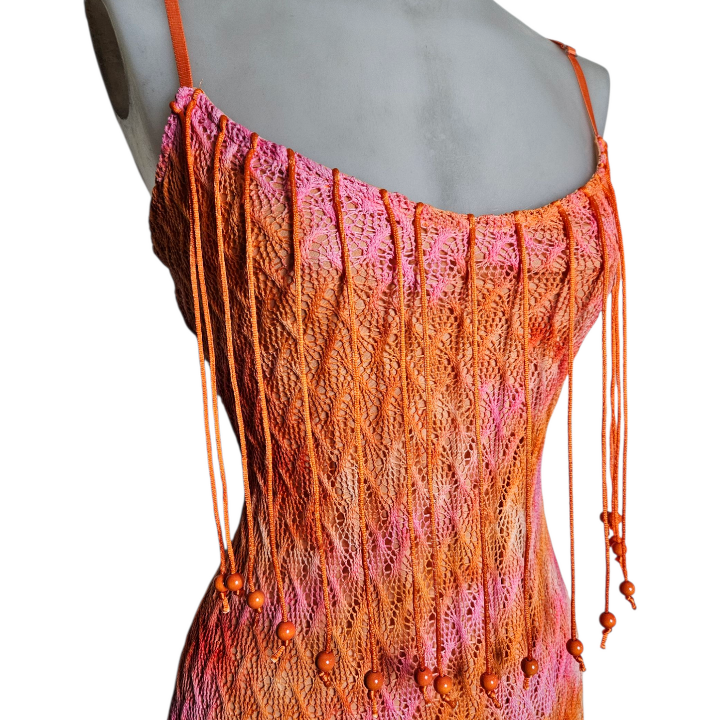 Robe en dentelle à franges perlées