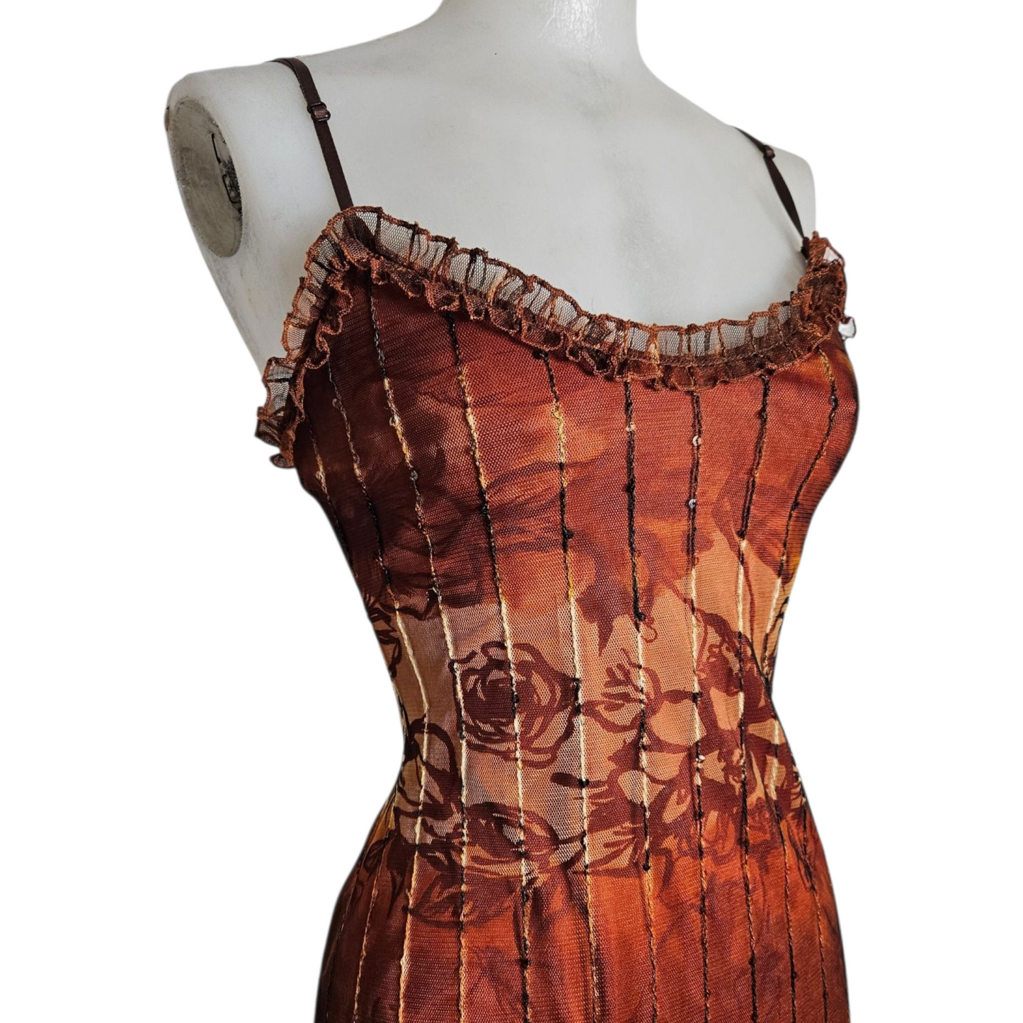 Robe en voile et dentelle orange