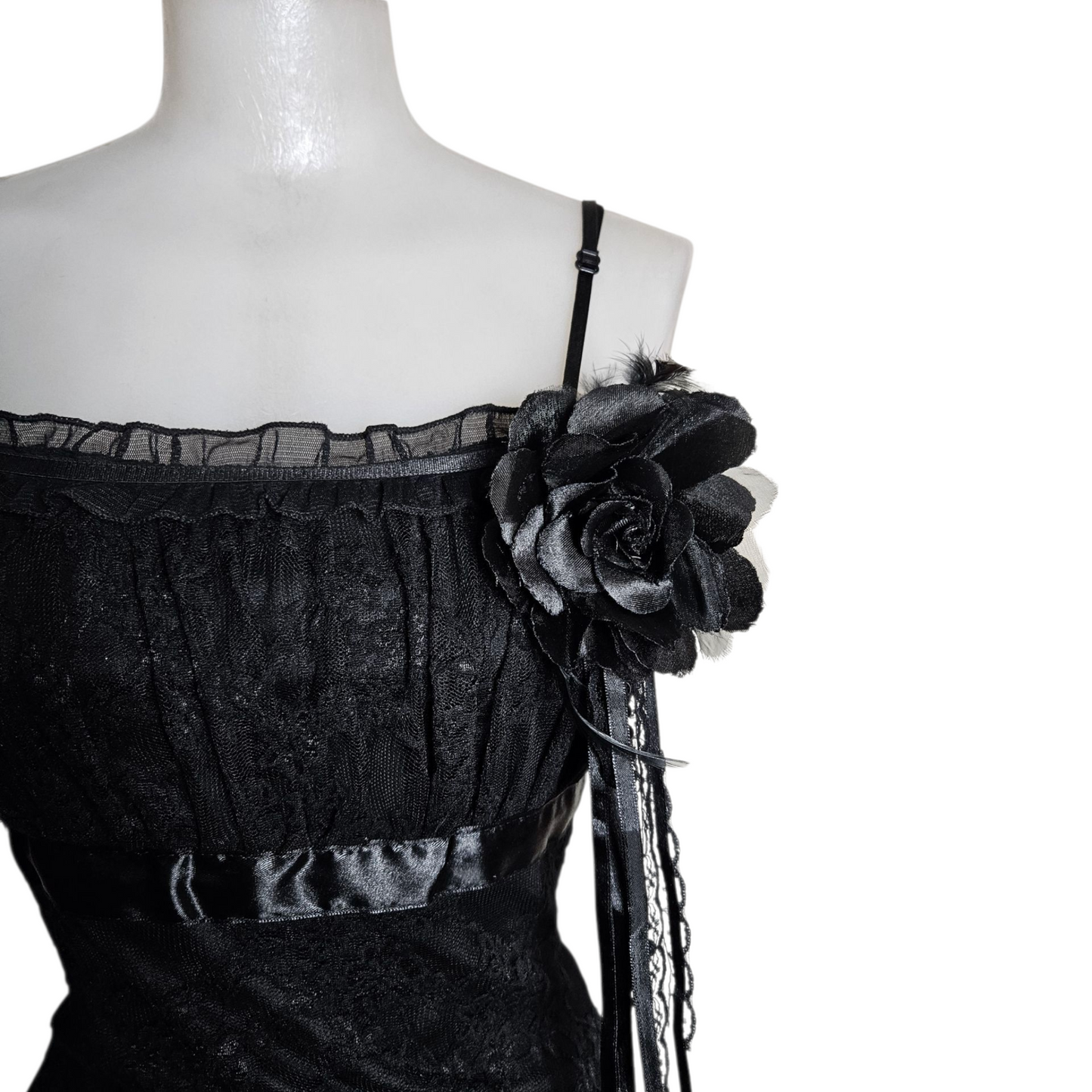 Asymmetrical dress with lace