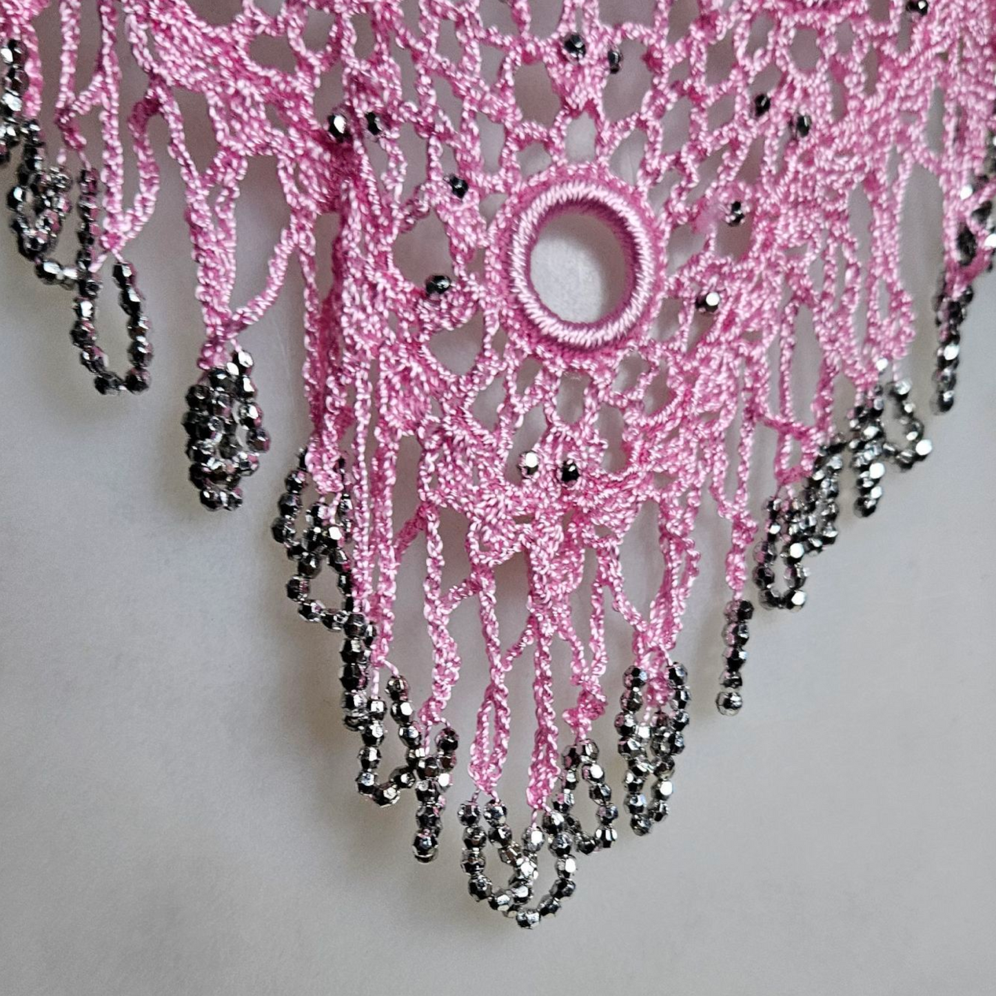 Dos nu brodé de sequins