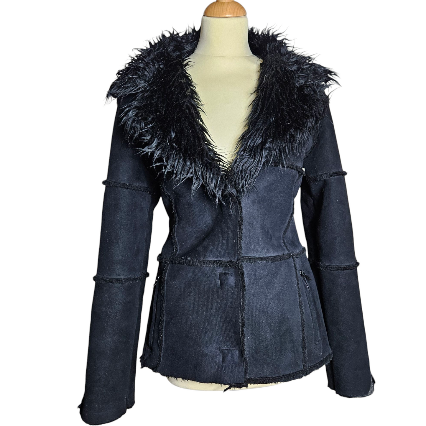 Short coat with faux fur