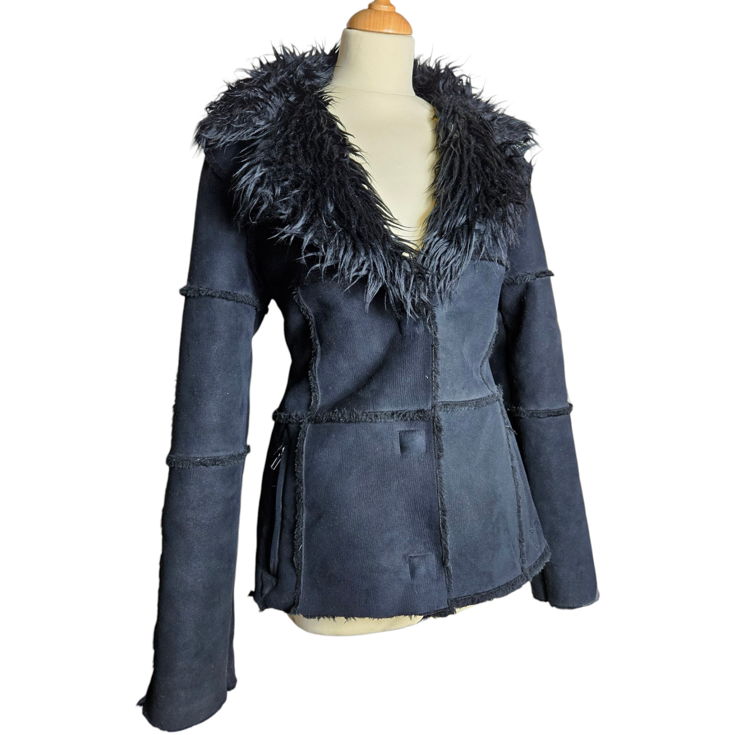 Short coat with faux fur