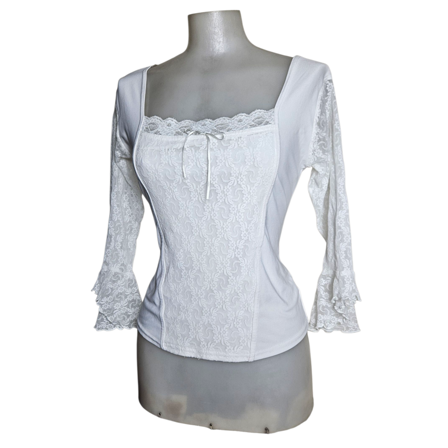 White square neck top with lace