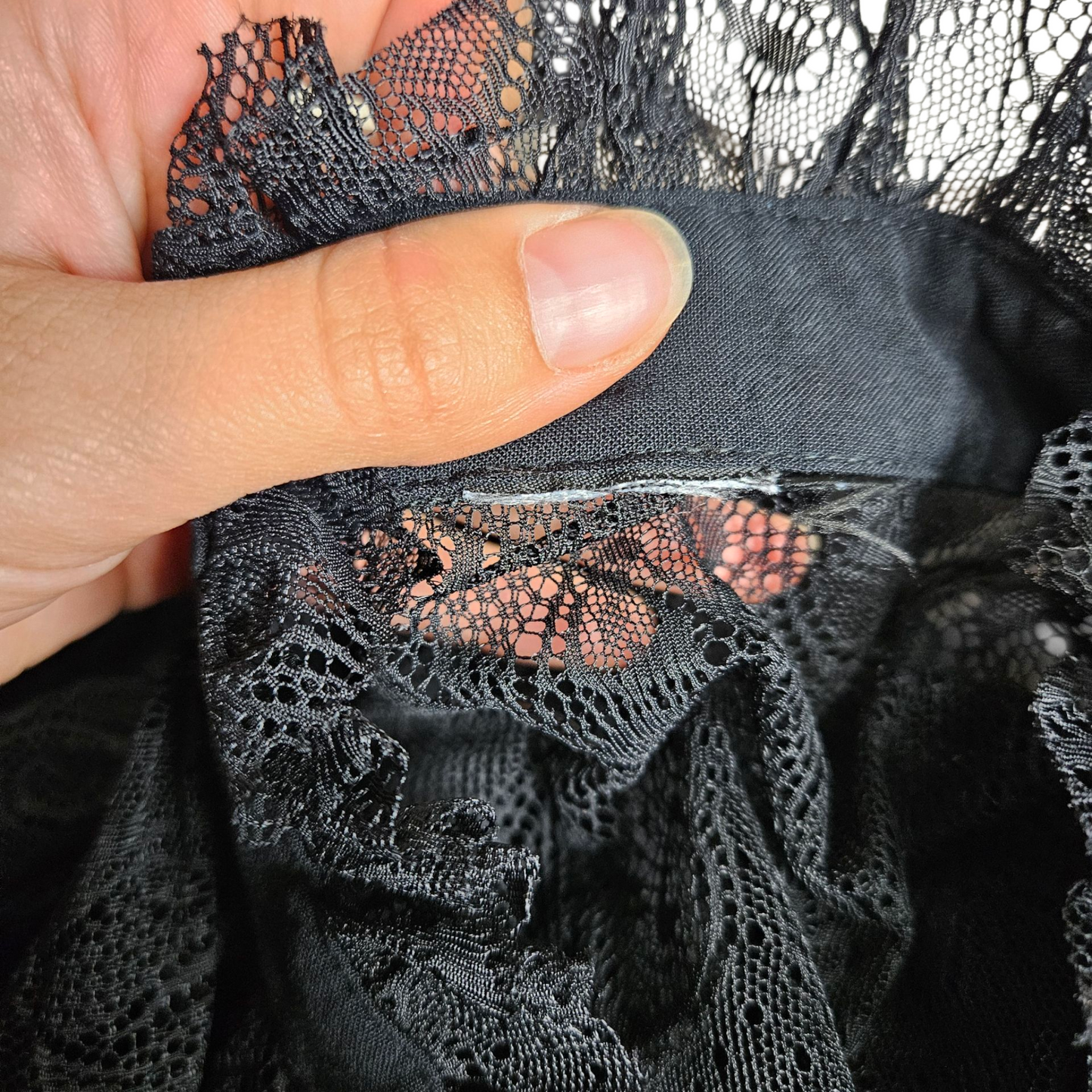 Black lace blouse with key buckle