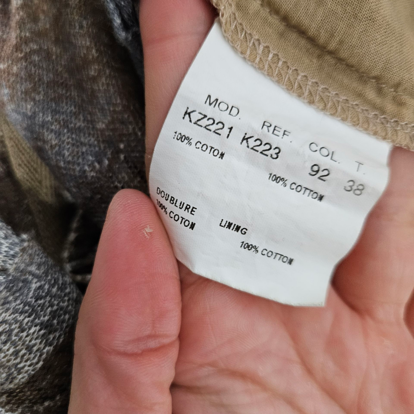 Robe asymétrique tons gris et beige