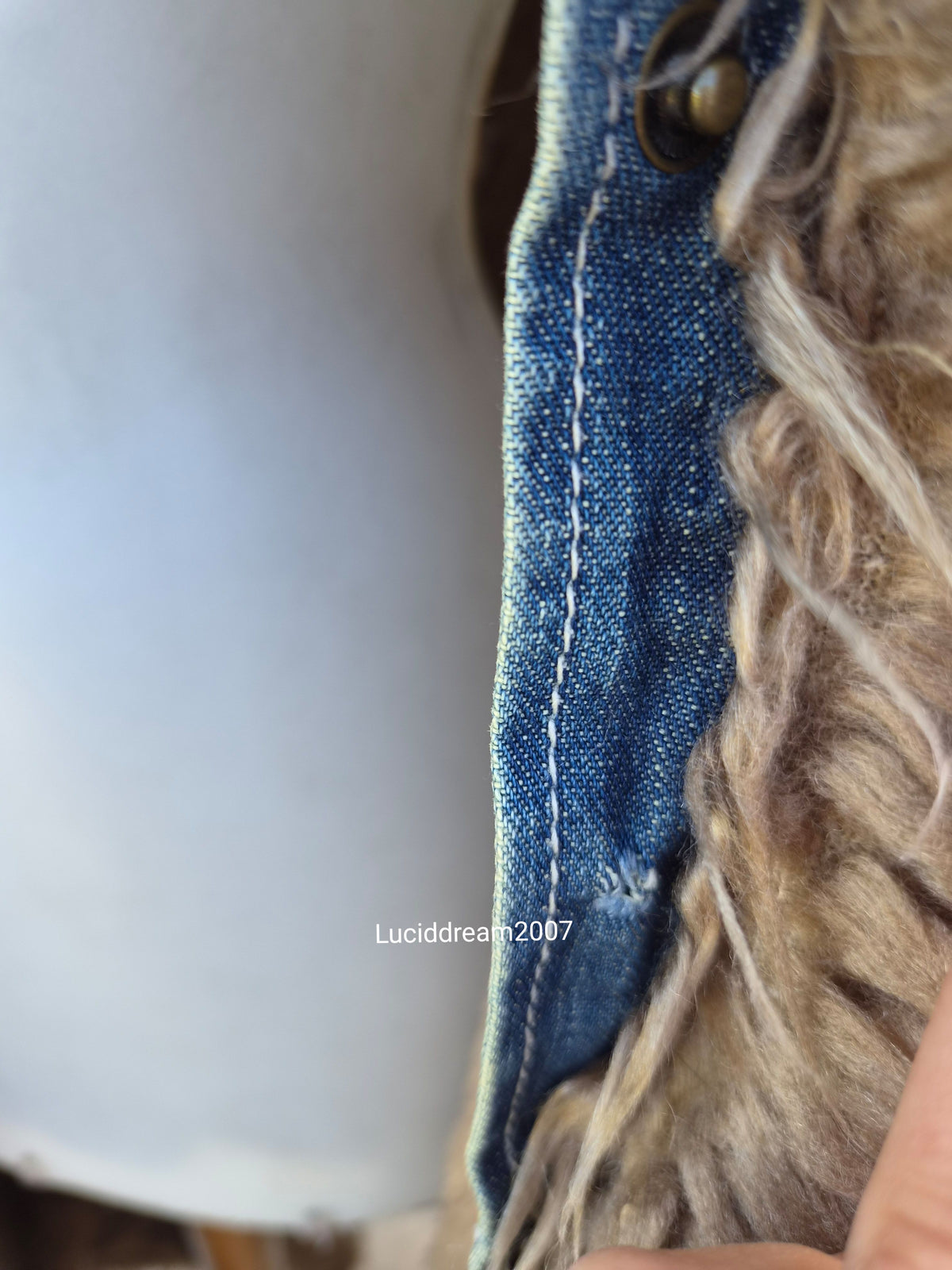 Manteau long denim et fausse fourrure