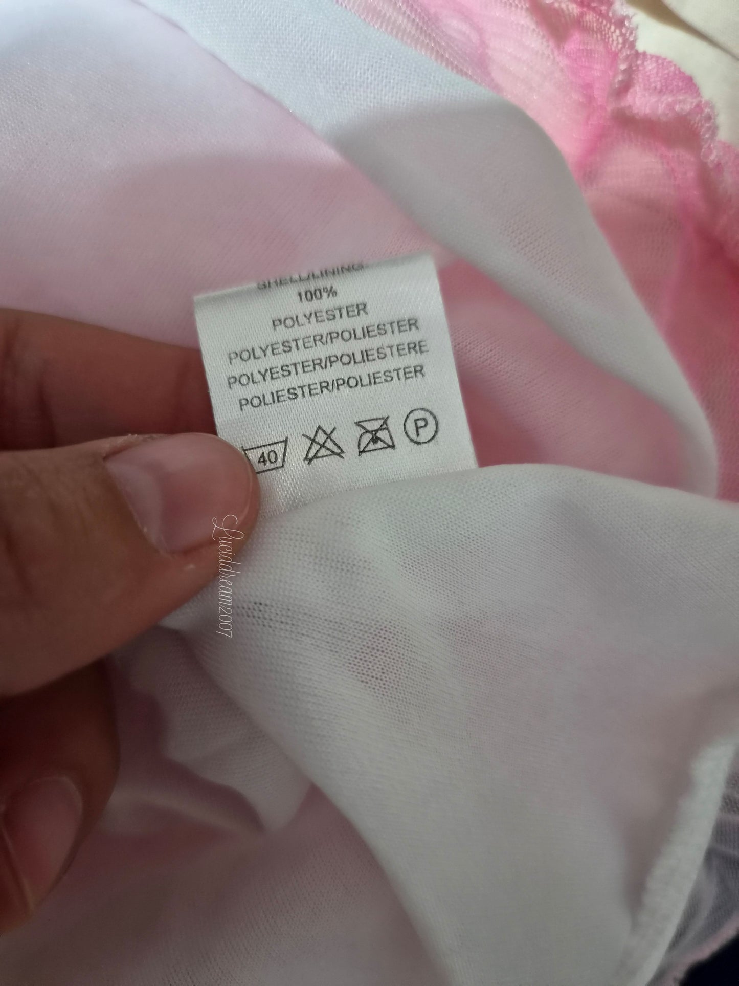 Haut en voile brodé tons roses