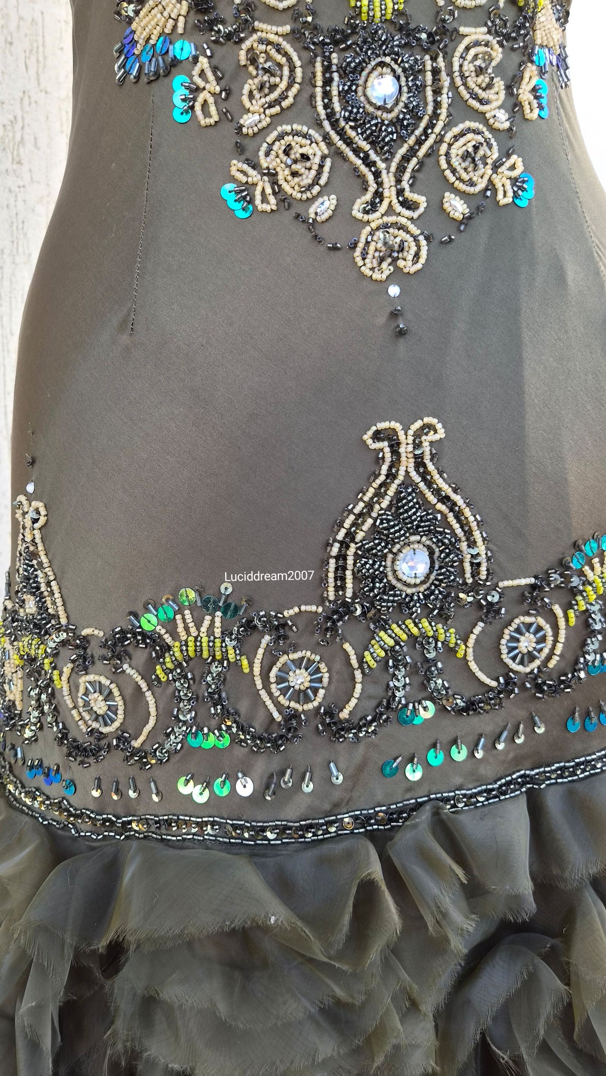 Robe verte brodée dropwaist