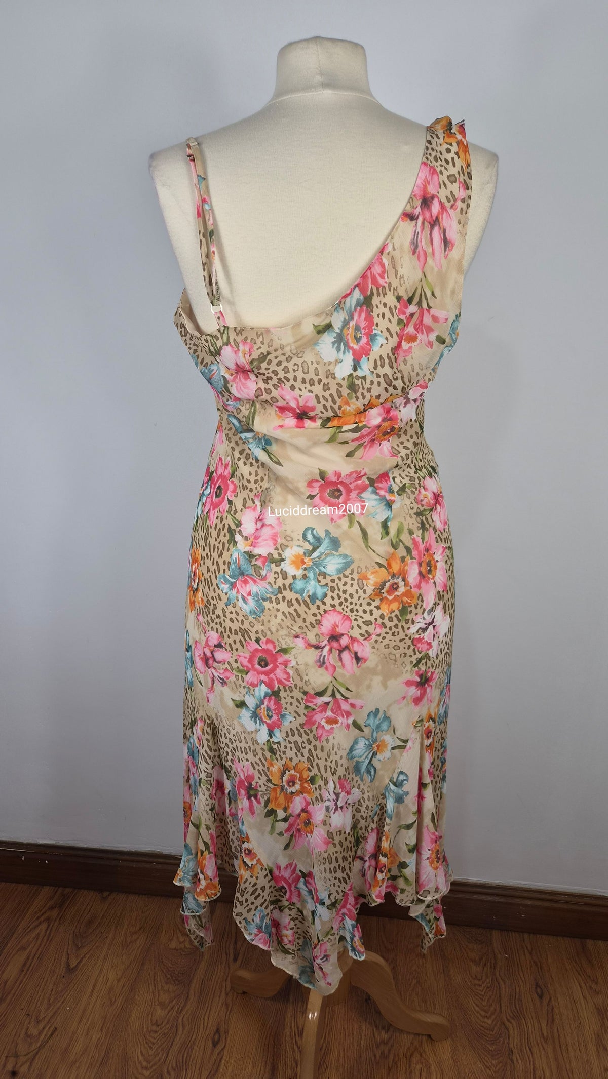 Robe en voile fleuri et léopard